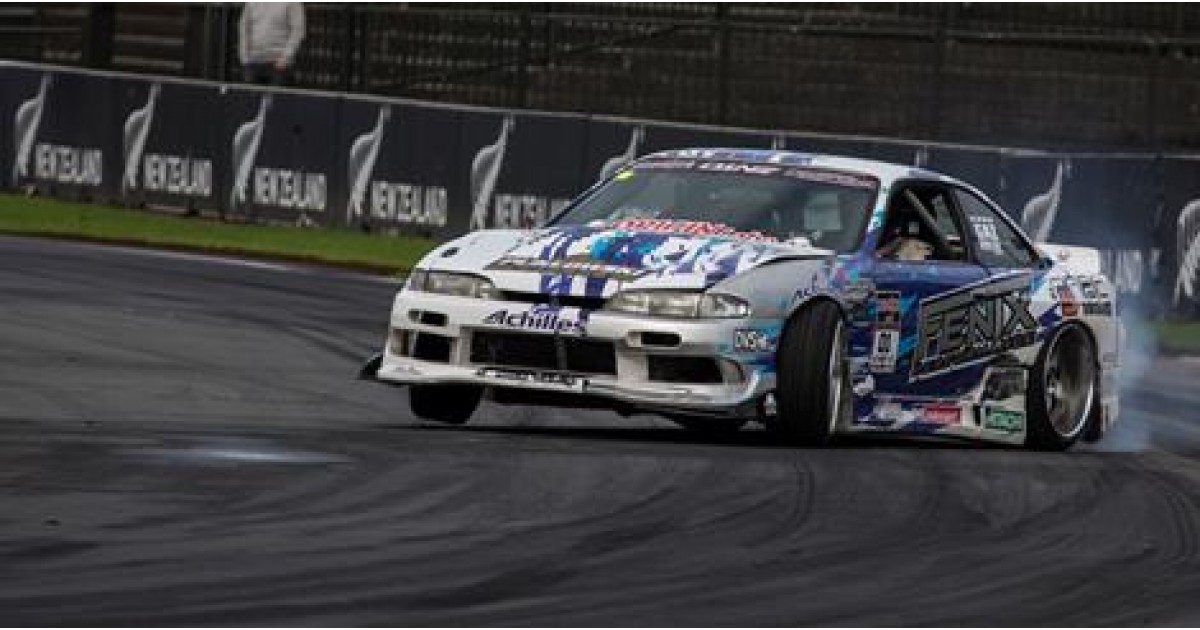 Xtreme driver Gaz Whiter takes out 2nd spot at the Final Round of the D1NZ Series